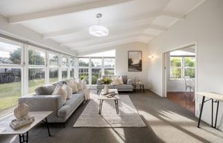 16 St Pauls Road, Chartwell