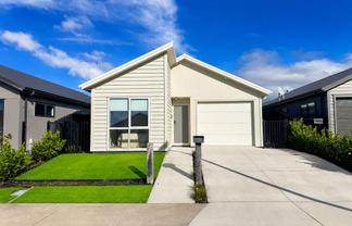 16 Ngaro Street, TE KAUWHATA