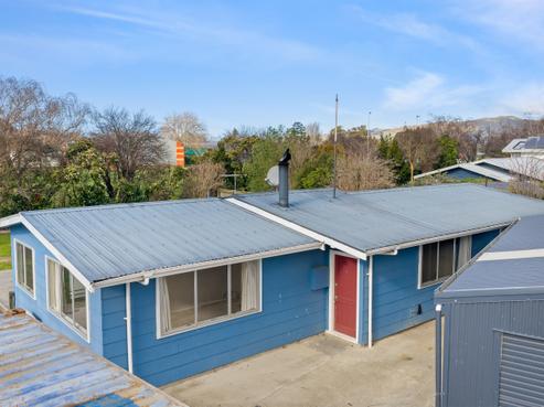 6 Watson Place, Springlands