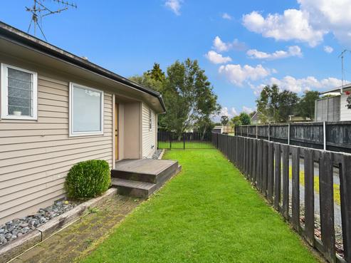 78 Amanda Avenue, Dinsdale