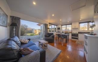 27 Excelsior Place, Manapouri