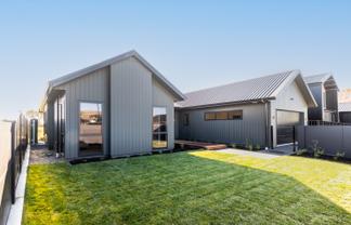 33 Crombie Avenue, Havelock North