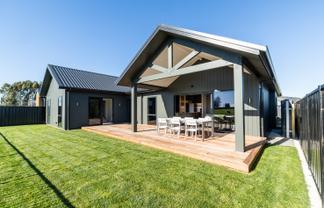 33 Crombie Avenue, Havelock North