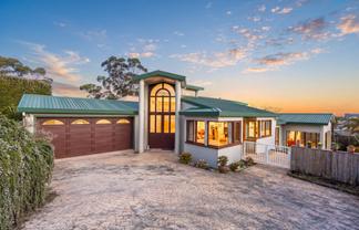 27 Taroka Close, Pinehill