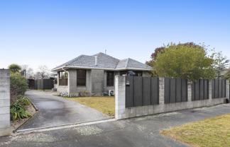 24 Kirner Street, Burwood