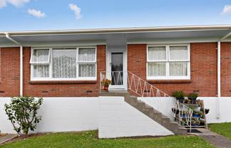 2/18 Knights Road, Rothesay Bay