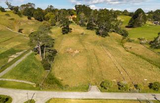 6 + 6a Pinestead Reach, Stillwater