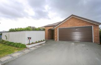 25 Havana Gardens, Shirley