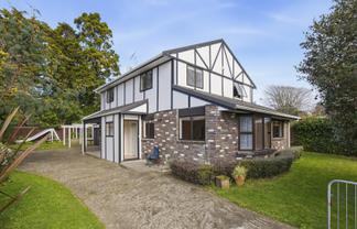 2 Eden Street, Levin