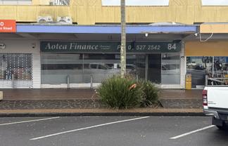 Affordable retail opportunity - prime Queens Road
