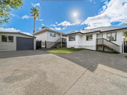 12 Quincey Place, Massey