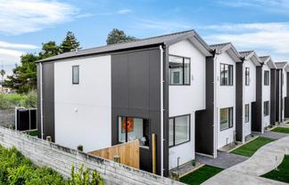 3/239 Porchester Road, Takanini