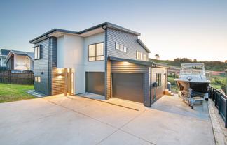 11 Kotuitui Drive, Orewa