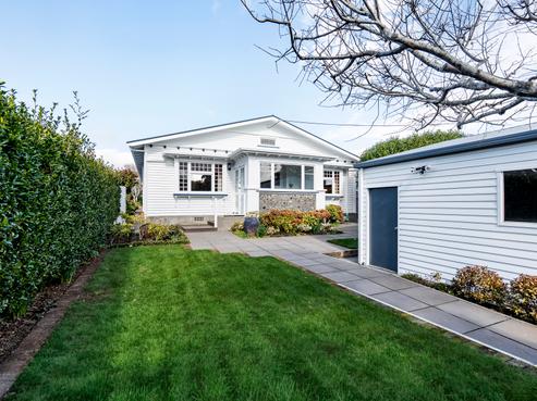 15 Glen Almond Street, New Plymouth Central