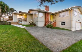 6 Hellyers Street, Birkdale