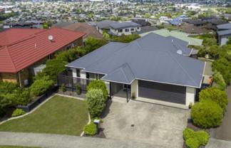 9 James Nairn Grove, Riverstone Terraces
