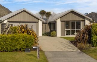 9 Marston Road, Lower Shotover