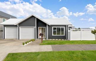 13 Cape Cod Drive, Gulf Harbour