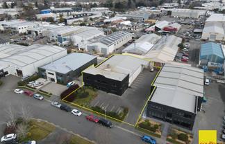 Versatile Warehouse, Office & Showroom