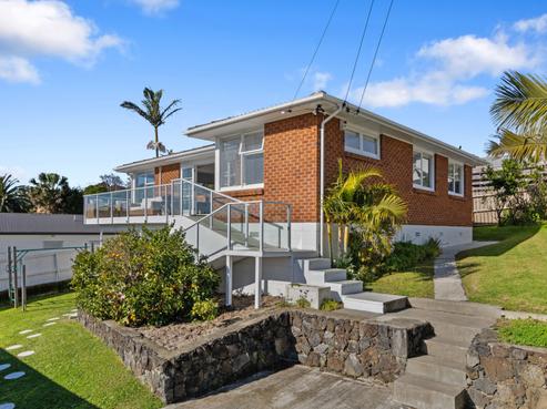 11A Queenstown Road, Hillsborough