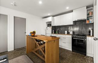 3a Curling Crescent, Onekawa