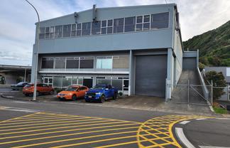 Clear span warehouse