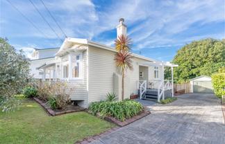 35 Aroha Avenue, Sandringham