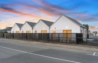 1-4/31 Vickerys Road, Wigram