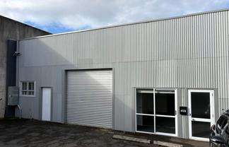 Convenient City Storage/Workshop