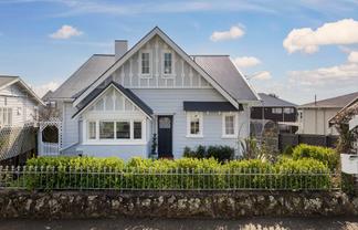 18 Seaview Terrace, Mount Albert