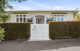 51 Smale Street, Point Chevalier