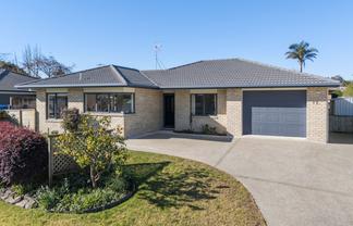 12A Blundell Place, Katikati