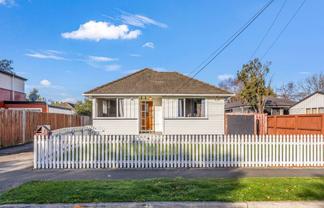24 Orontes Street, Shirley