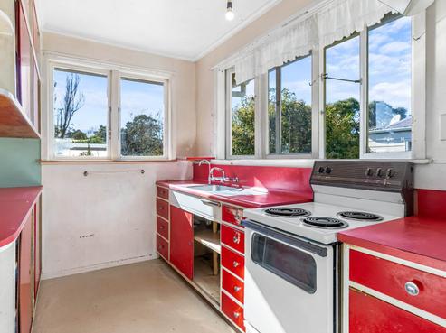 352 Whangaparaoa Road, Stanmore Bay