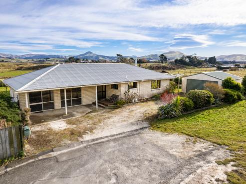 22 Halkirk Street, Karitane