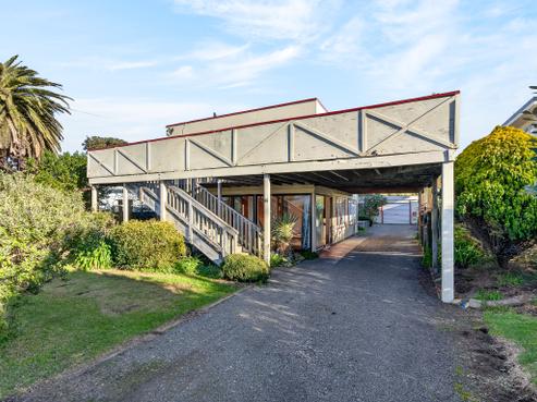 44 Pinedale Crescent, Riversdale Beach