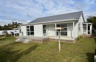 8 Fantome Place, Whalers Gate