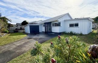 8 Fantome Place, Whalers Gate