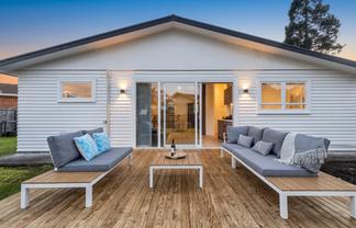10 Cooper Place, Papakura
