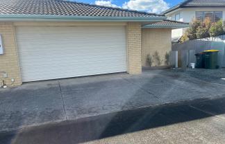 2/7 Marbeth Court, Botany Downs