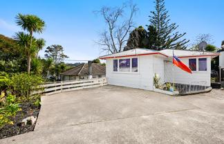 16 Parrs Cross Road, Henderson