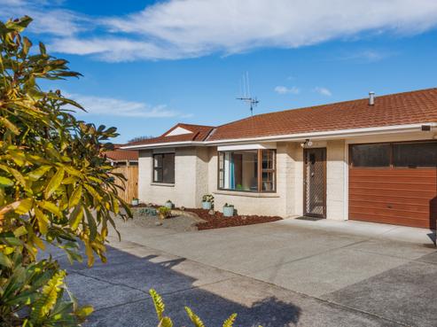 788B Main Street, Roslyn