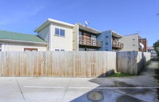 2/49 Picton Avenue, Riccarton