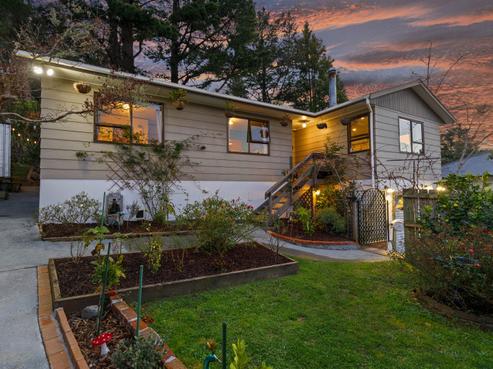 27 Fenchurch Grove, Stokes Valley