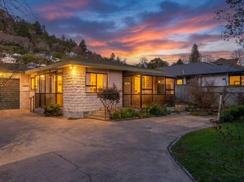 2/54B Bronte Street, Nelson City