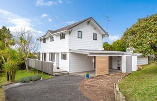 1/70 Ayton Drive, Totara Vale