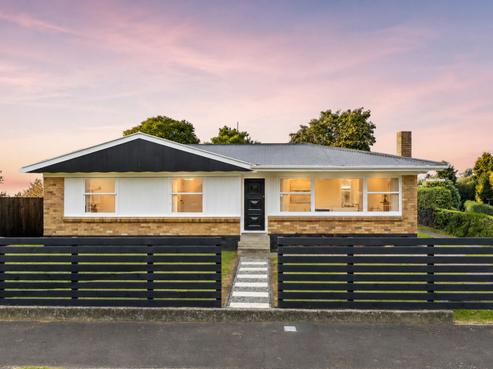 73 Lewis Street, Glenview