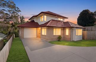 8 Elder Place, Massey
