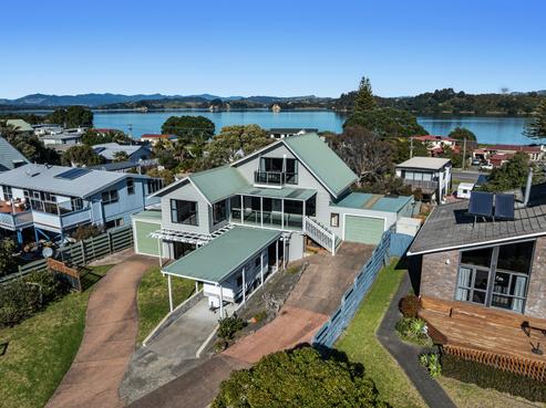 10 Eruini Street, Ohope