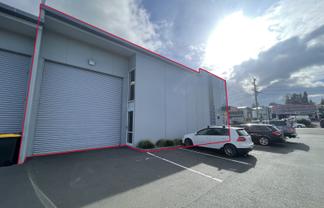 Modern road front industrial – 252sqm